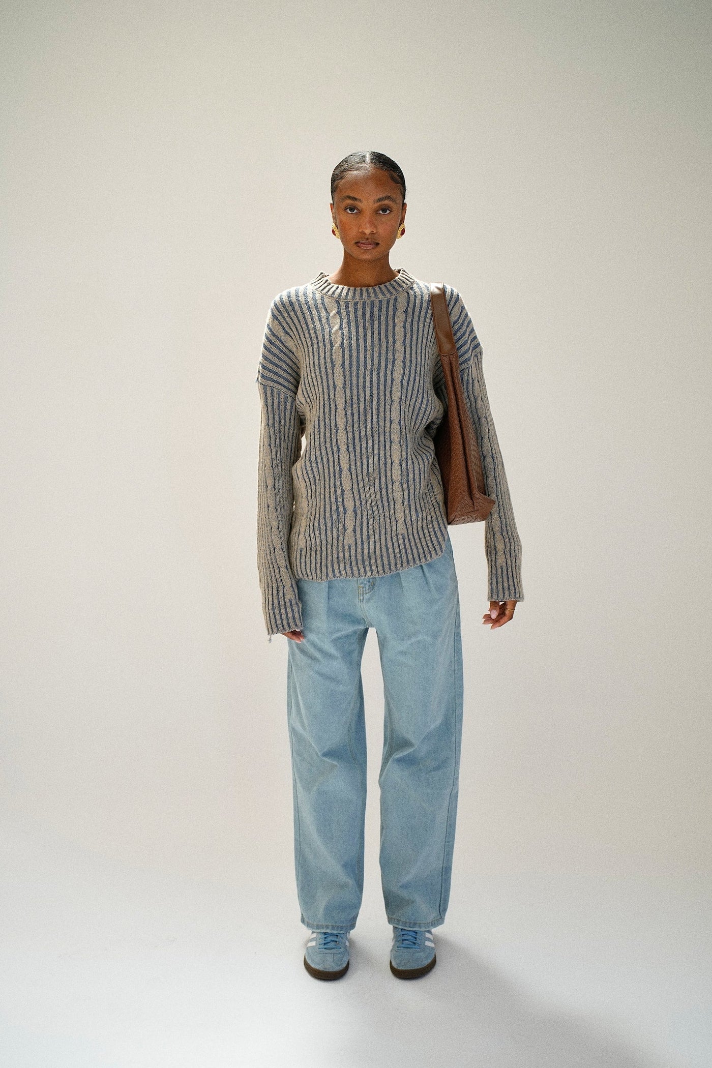 COUNTRY CABLE KNIT