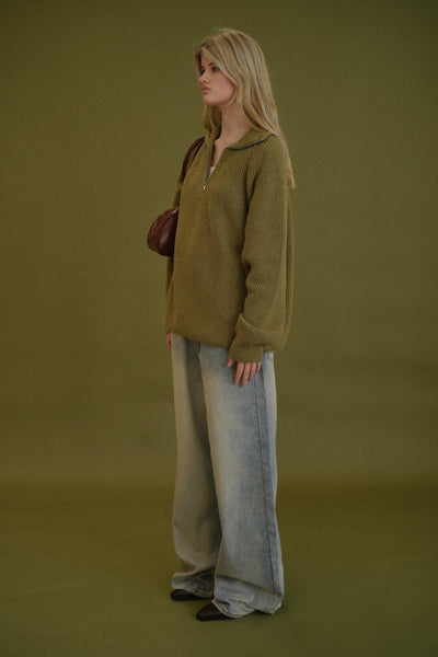 AUGUST KNIT SWEATSHIRT