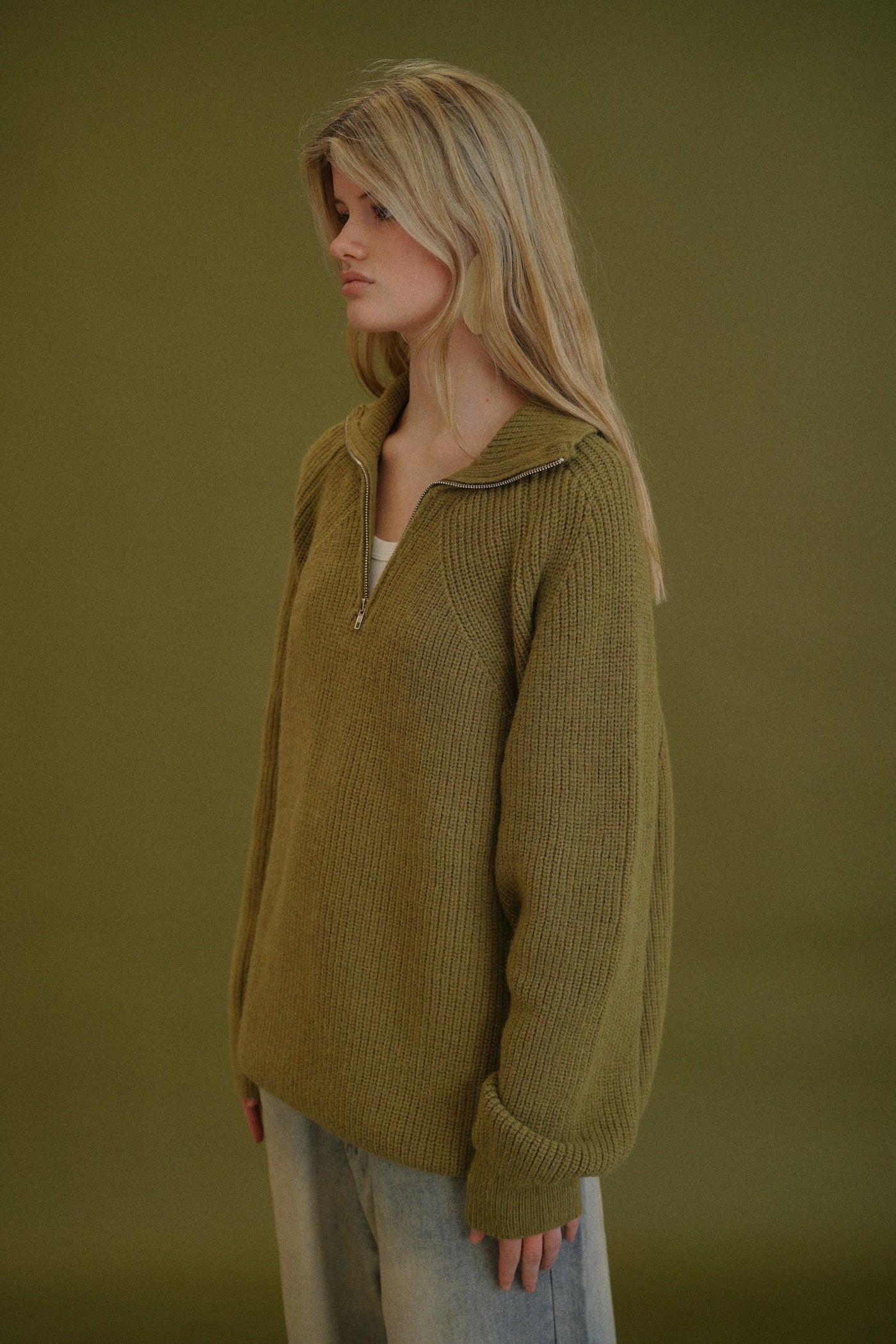 AUGUST KNIT SWEATSHIRT