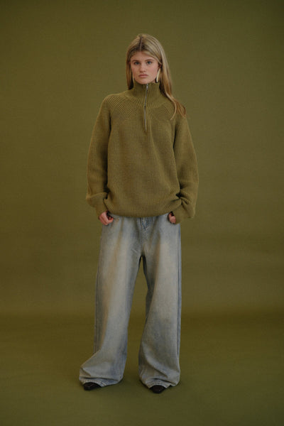 AUGUST KNIT SWEATSHIRT