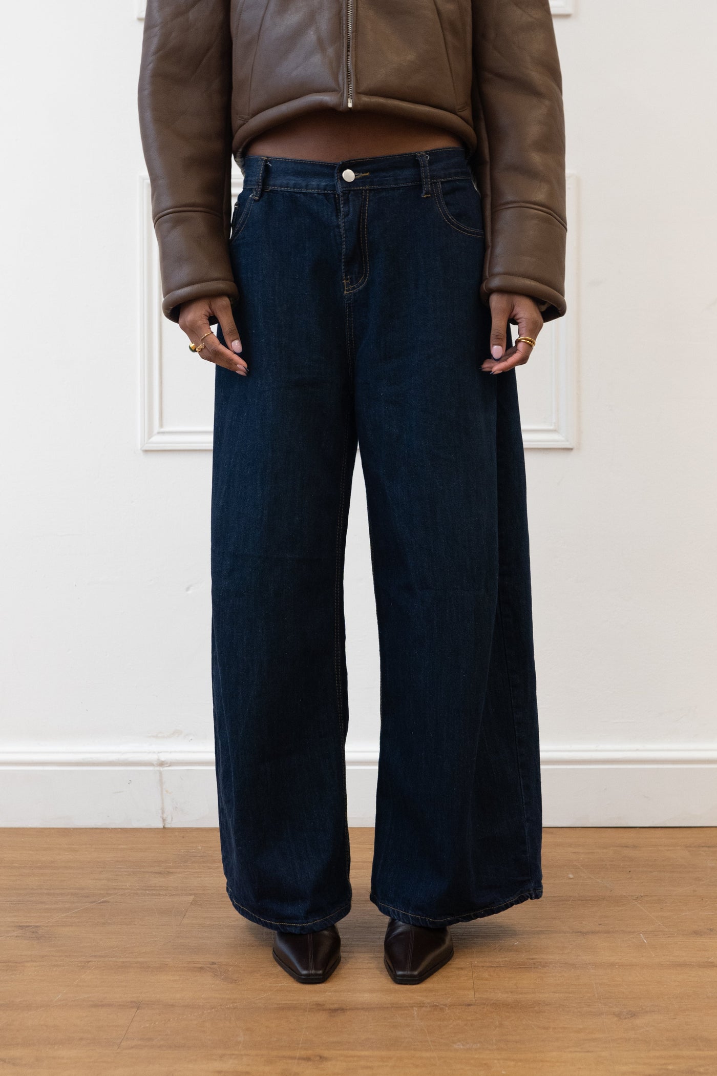 BARREL JEANS