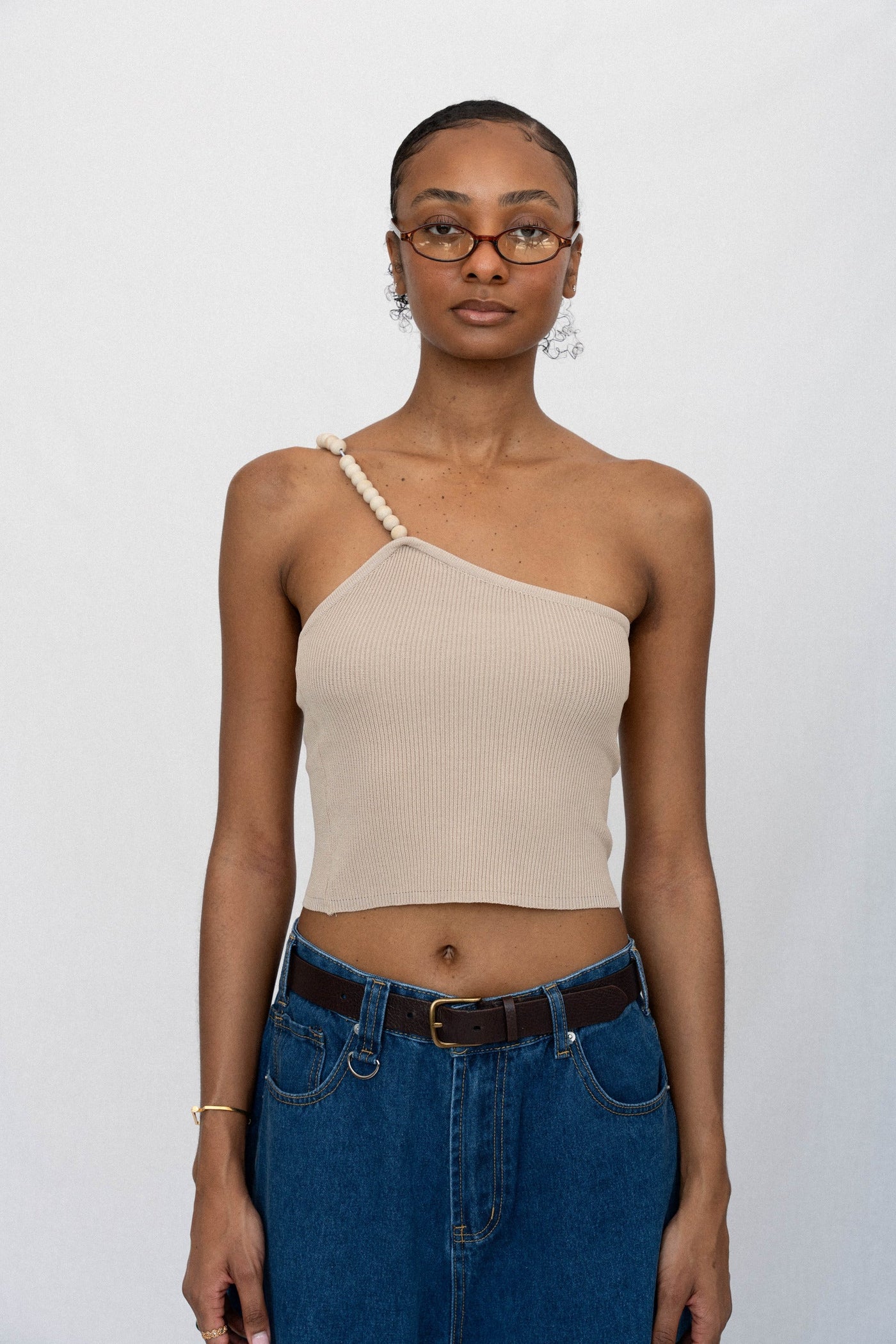 PEBBLE STRAP RIBBED TOP