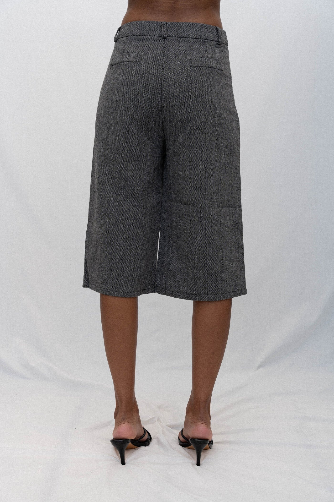 TAILORED TWILL SHORTS, GRAY