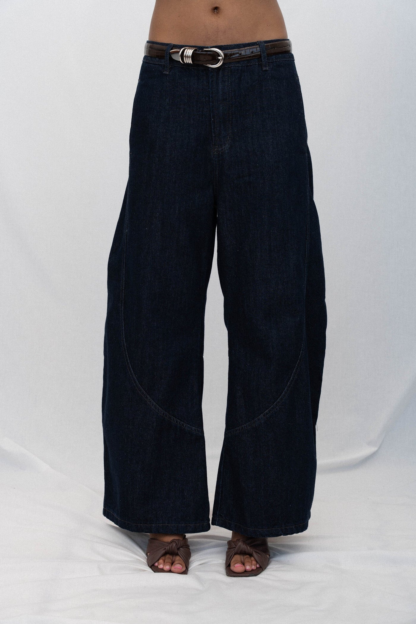 SADDLE JEANS