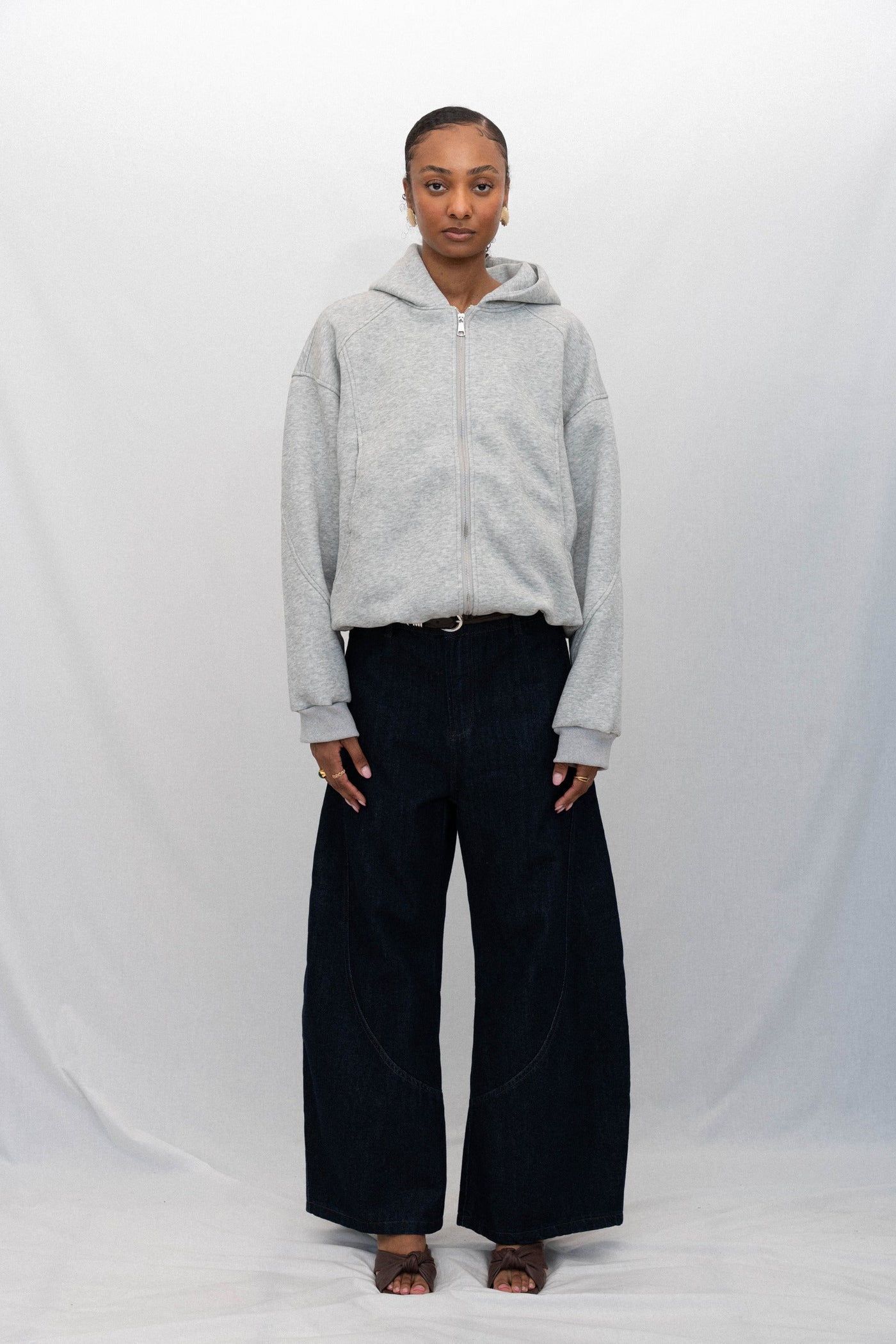TAILORED SWEAT HOODIE